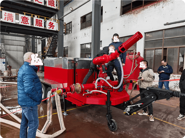 نمونه تریلر مانیتور فوم آتش سفارشی تکمیل شده است.